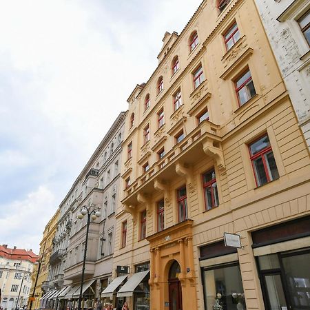 Stunning Charles Bridge Apartment Prague Exterior photo